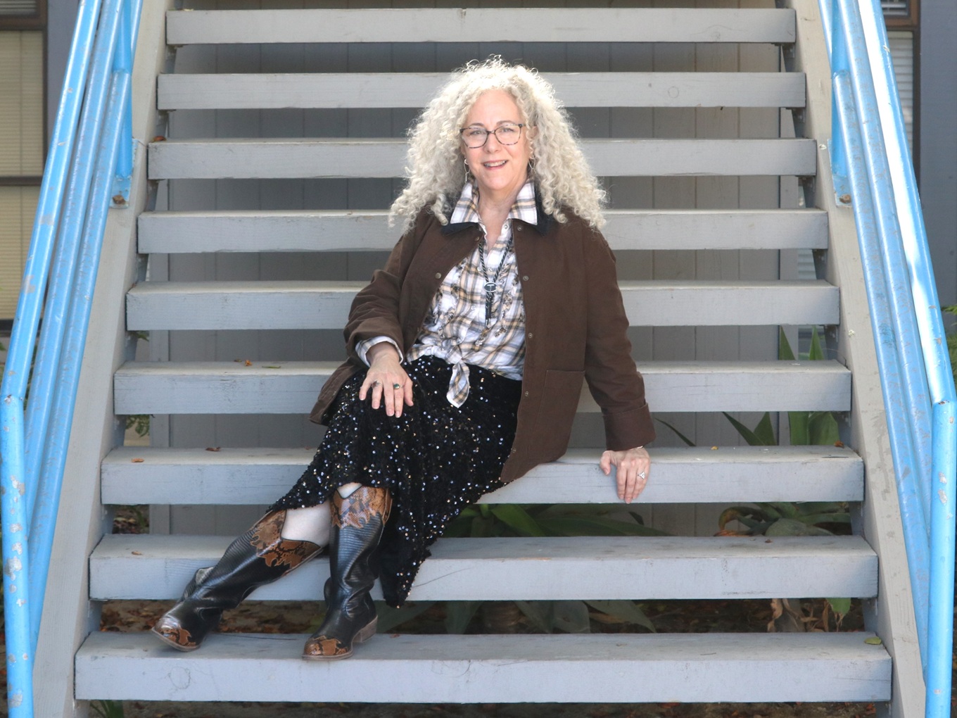 Fresh finds, longtime loves, and one dazzling wildcard to remind me that rules no longer apply #newblogpost

https://finewhateverblog.com/2025/10/06/style-notes-pieces-fallen-in-love-with/